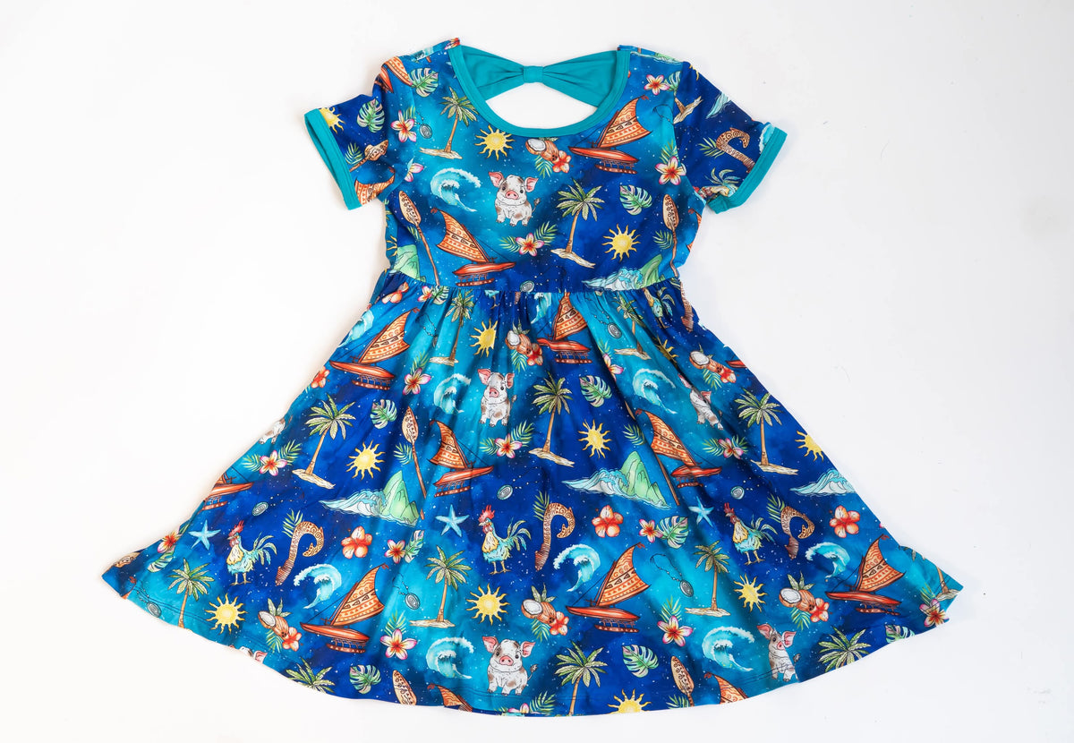 Voyager Bow Back Twirl- Royalty RTS