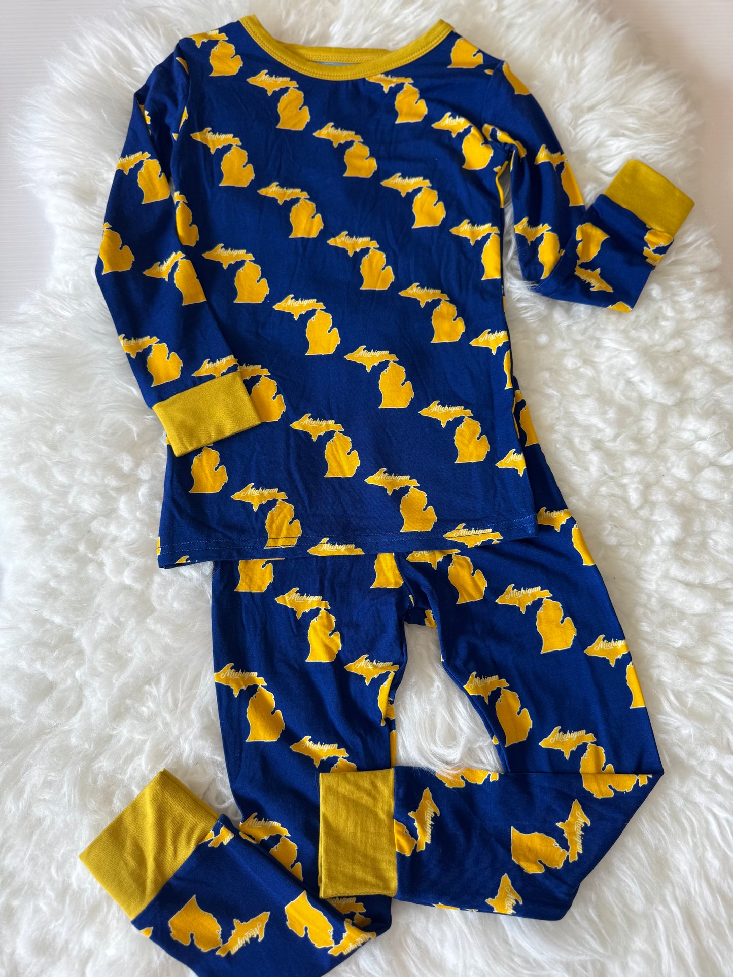 Michigan 2 piece set