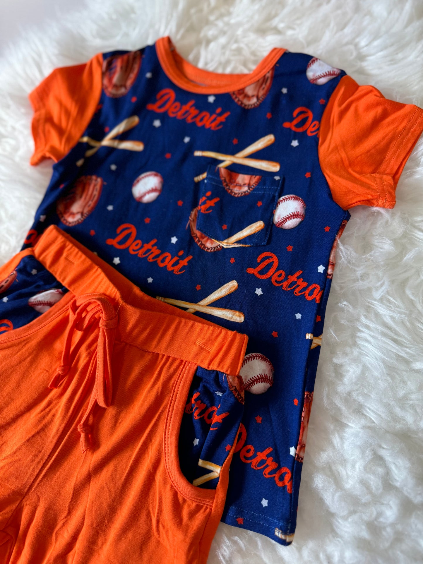 Detroit baseball tee and shorts set