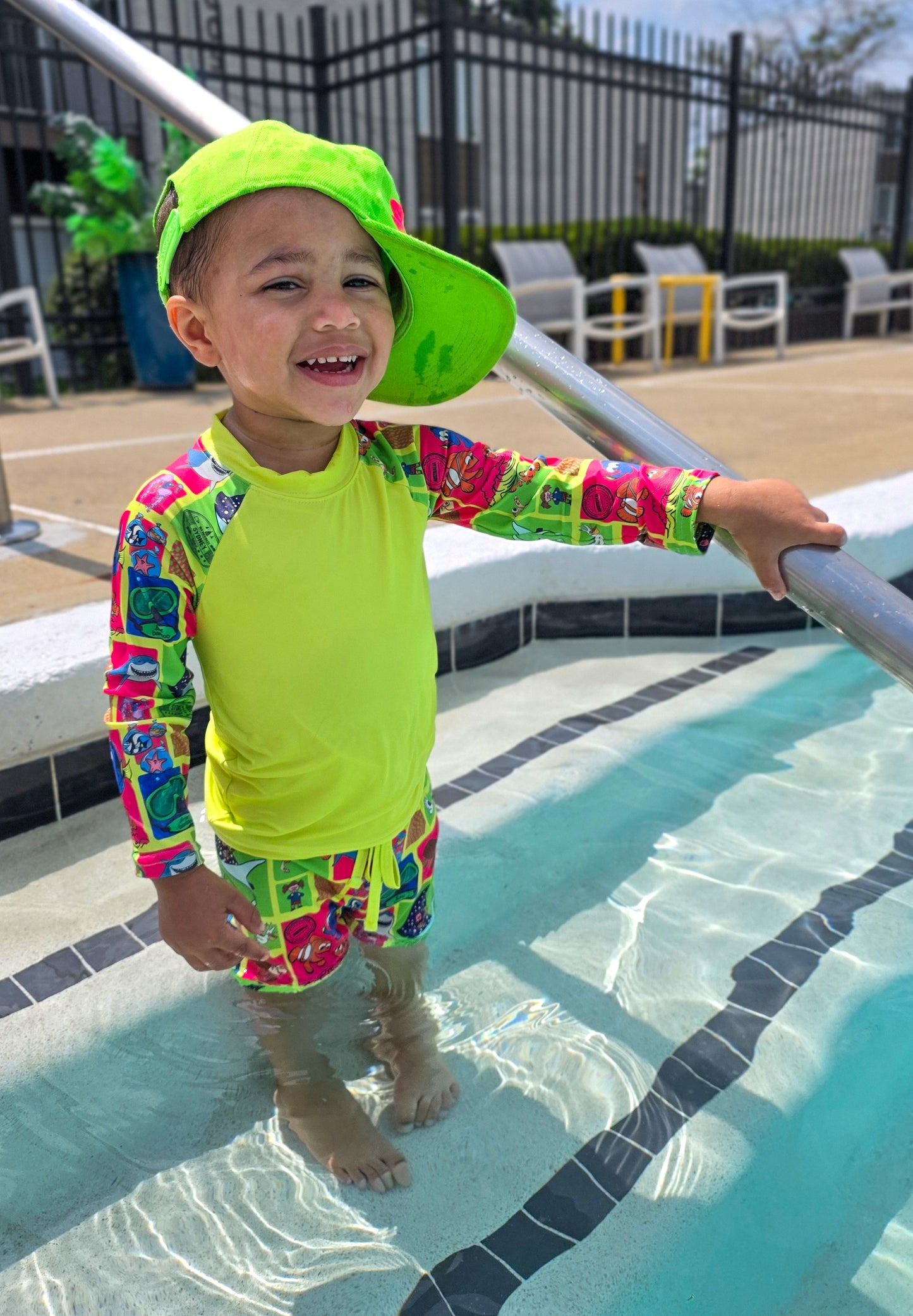 Lucky Fin Long Sleeve Rash Guard w/ Trunks- Swim RTS