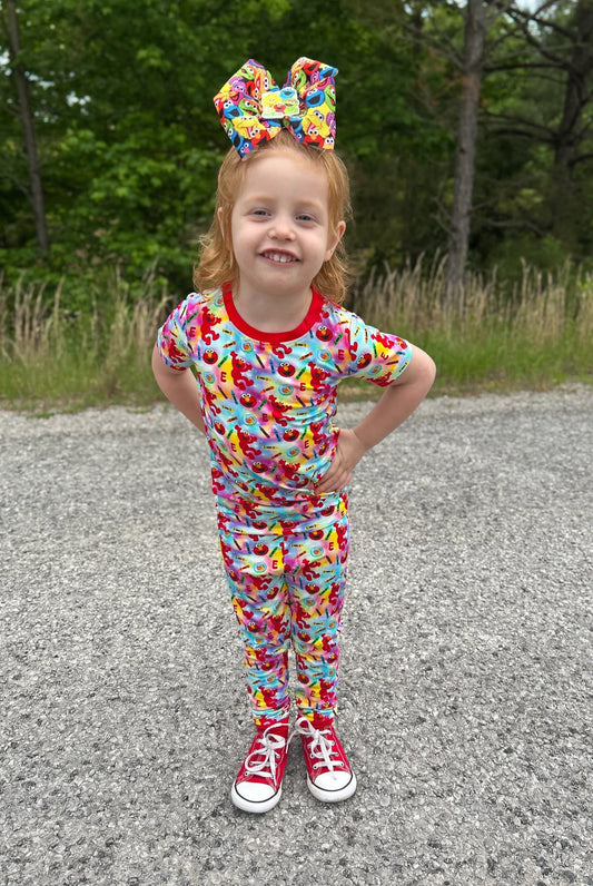 Neighborhood friends- “hi Dorothy ”- 2 piece pj set SHORT SLEEVES AND PANTS