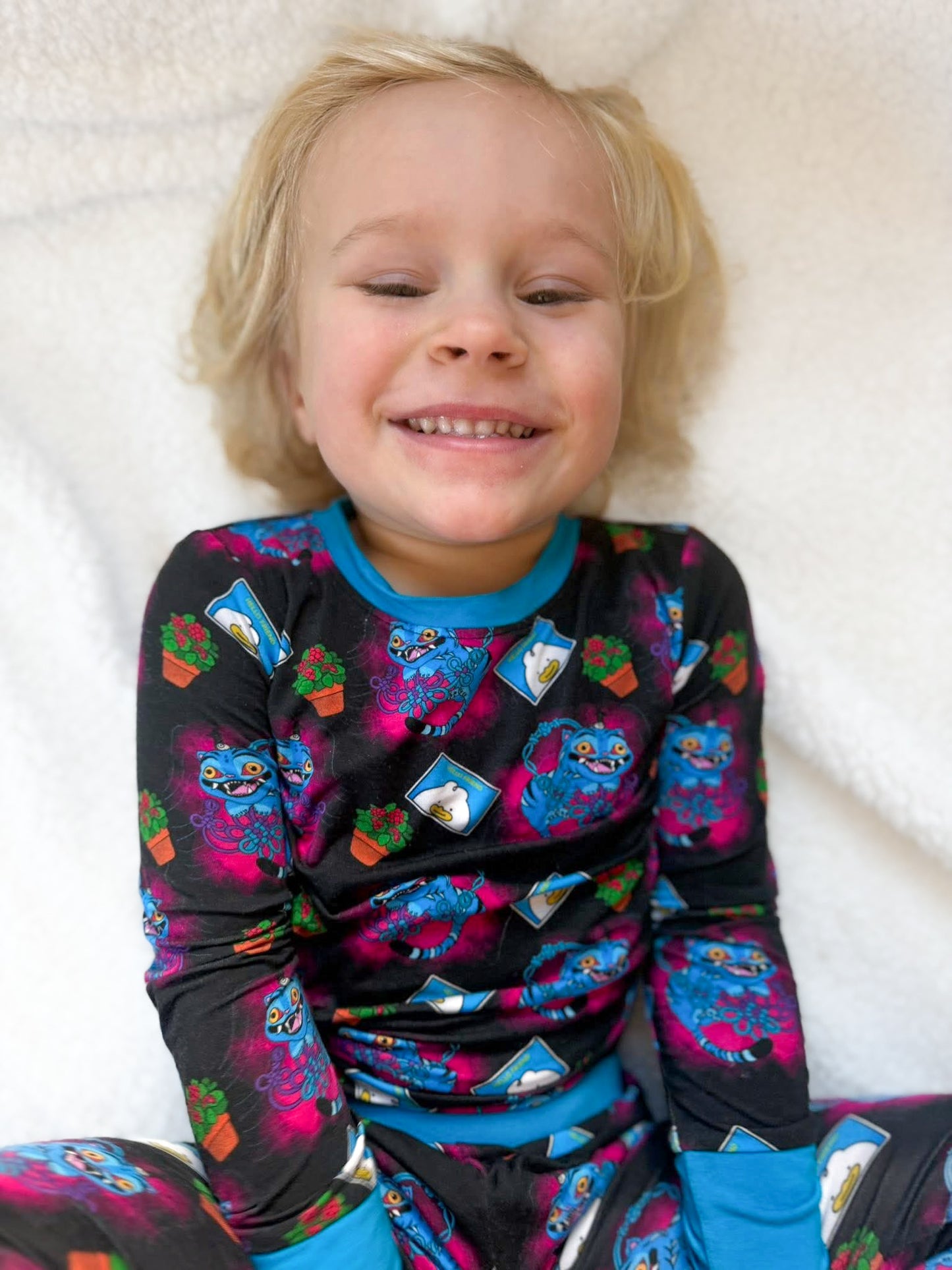 KPOP Derpy 2 Piece Long Sleeve/Pant Set- RTS