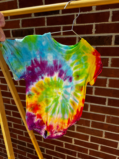 RTS- Rainbow baby tie dye bubble romper 3/6m